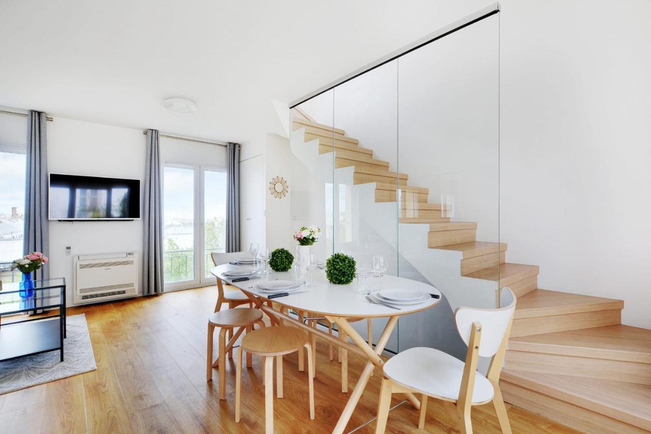 Exceptional Triplex With Terrace - Montmartre Apartment Париж Екстериор снимка