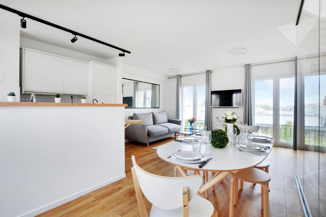 Exceptional Triplex With Terrace - Montmartre Apartment Париж Екстериор снимка