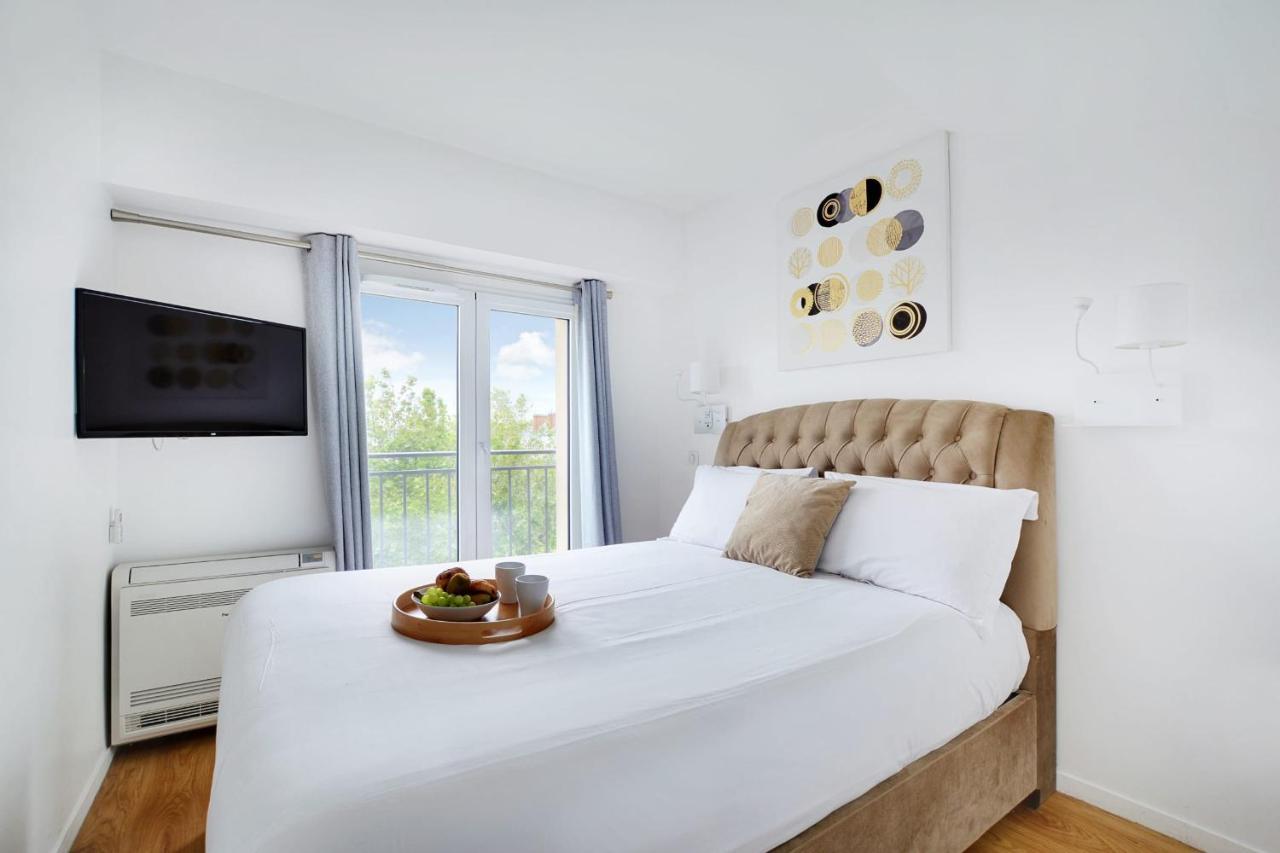 Exceptional Triplex With Terrace - Montmartre Apartment Париж Екстериор снимка